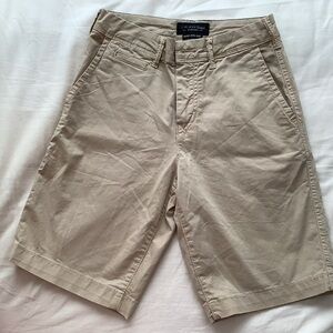 American Eagle Outfitters next level flex Men's Khaki Shorts size 26